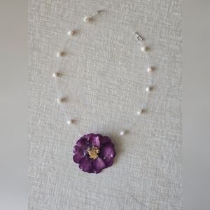 Chic Purple Floral Necklace with Pearls